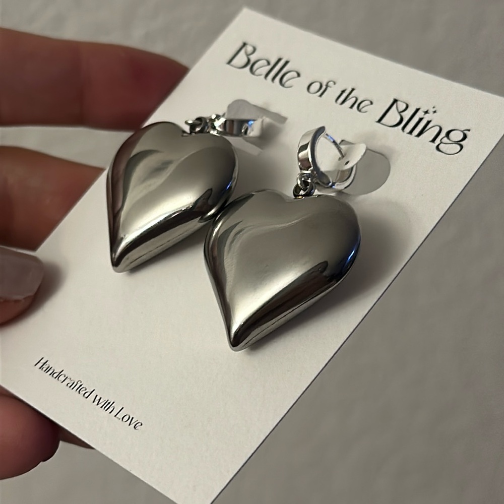 Bubble heart earrings, super chic and will elevate any outfit